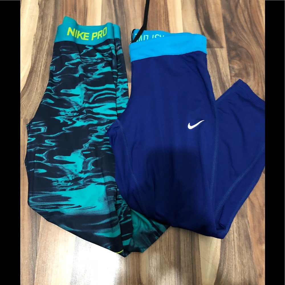 Nike Capri workout leggings(BUNDLE)
